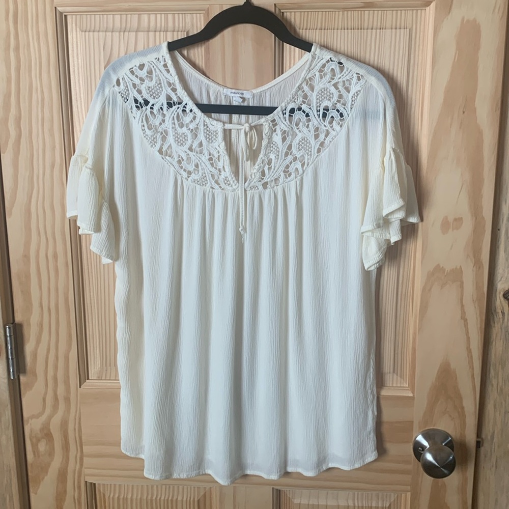 Off white top
